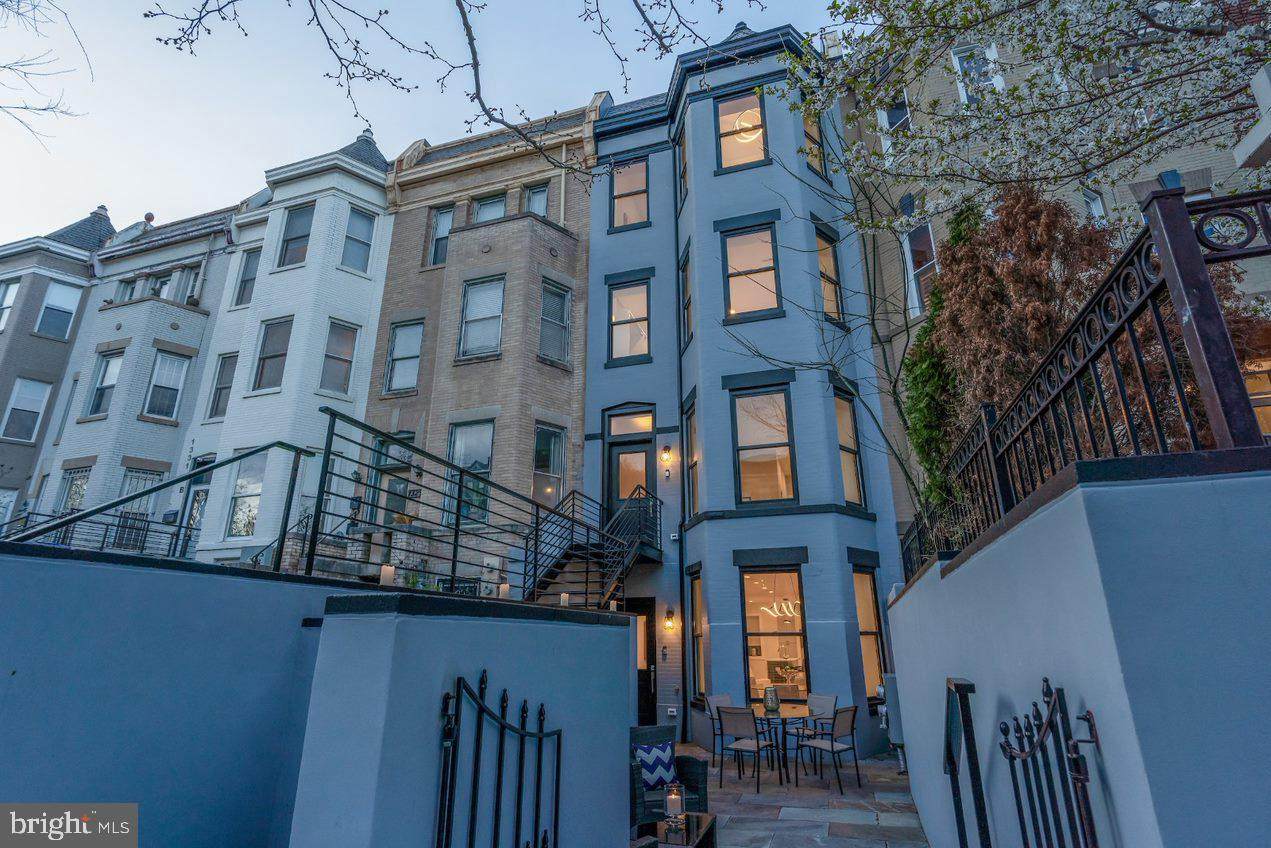 1327 Fairmont Street - Photo 1