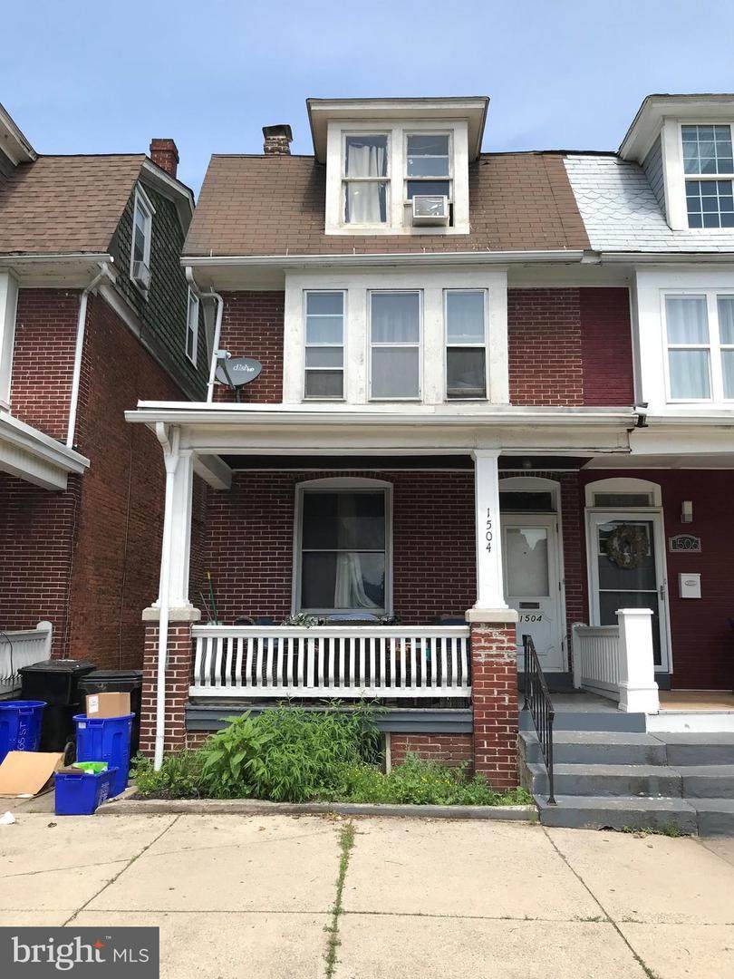 1504 Briggs Street - Photo 1