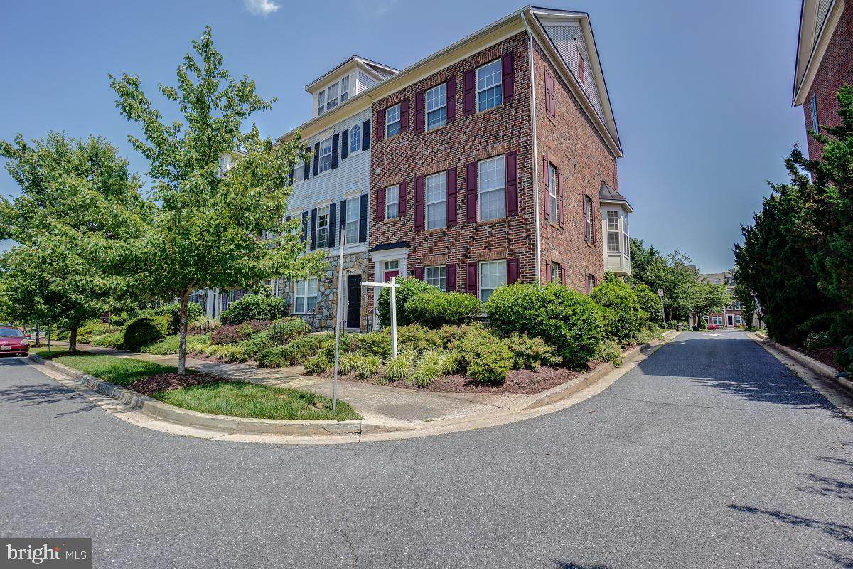 23634 Overlook Park Drive - Photo 1