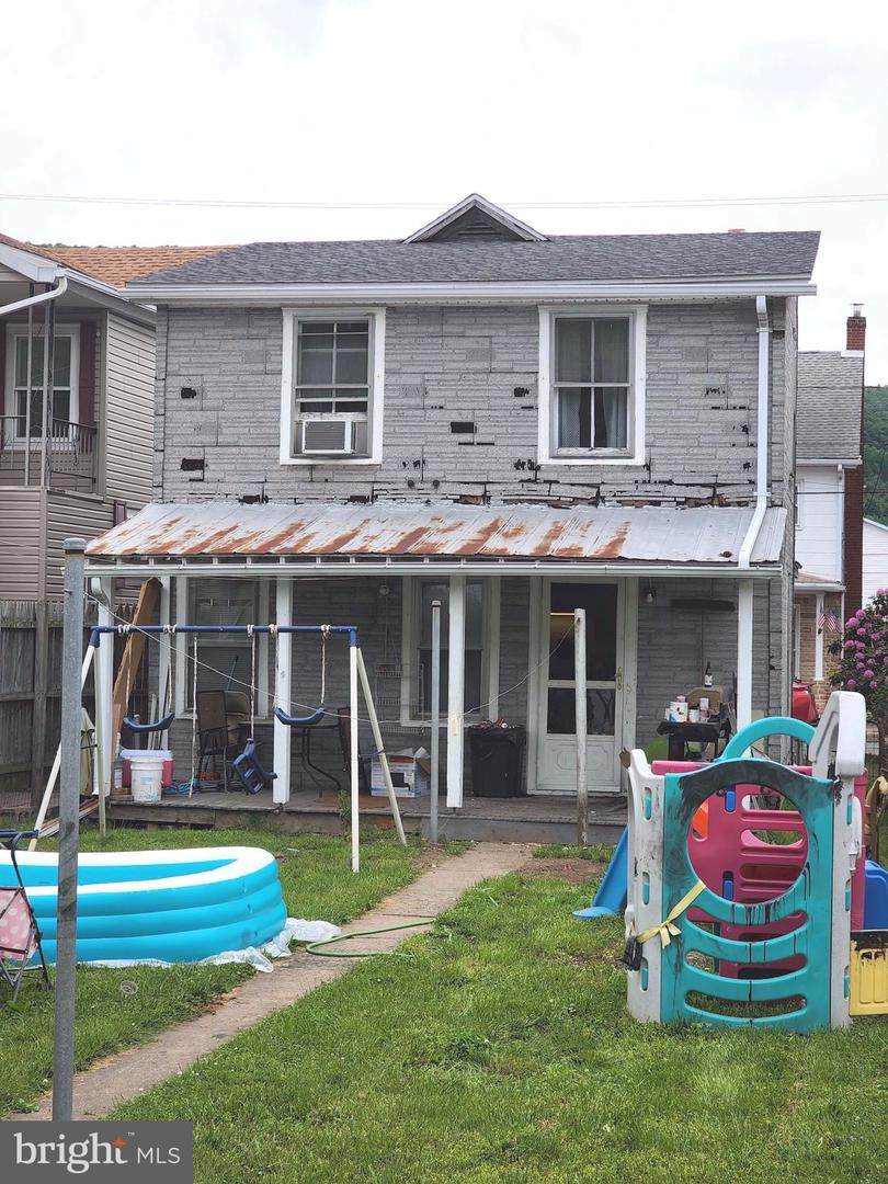 530 2ND Street - Photo 1