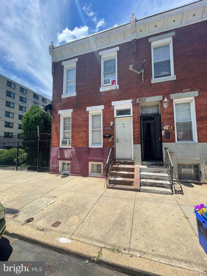 3506 Sydenham Street - Photo 1