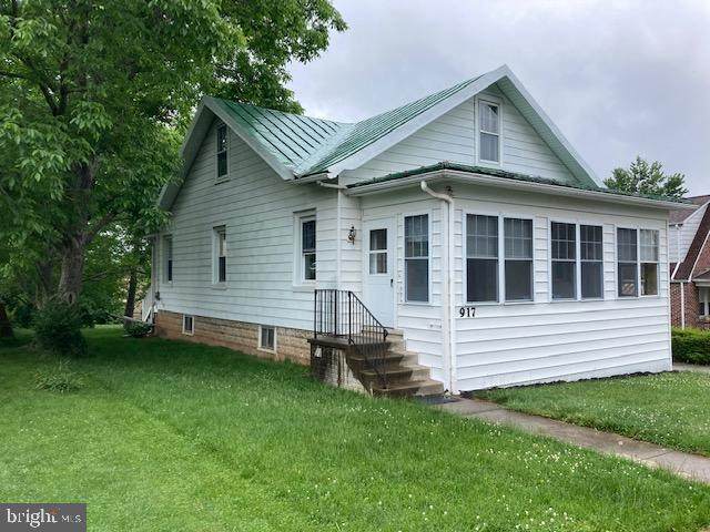 917 Walnut Street - Photo 1