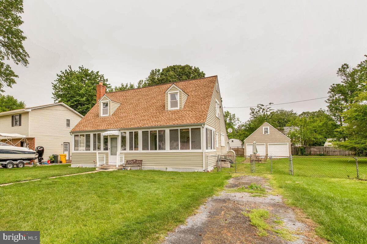 5561 Franklin Boulevard - Photo 1