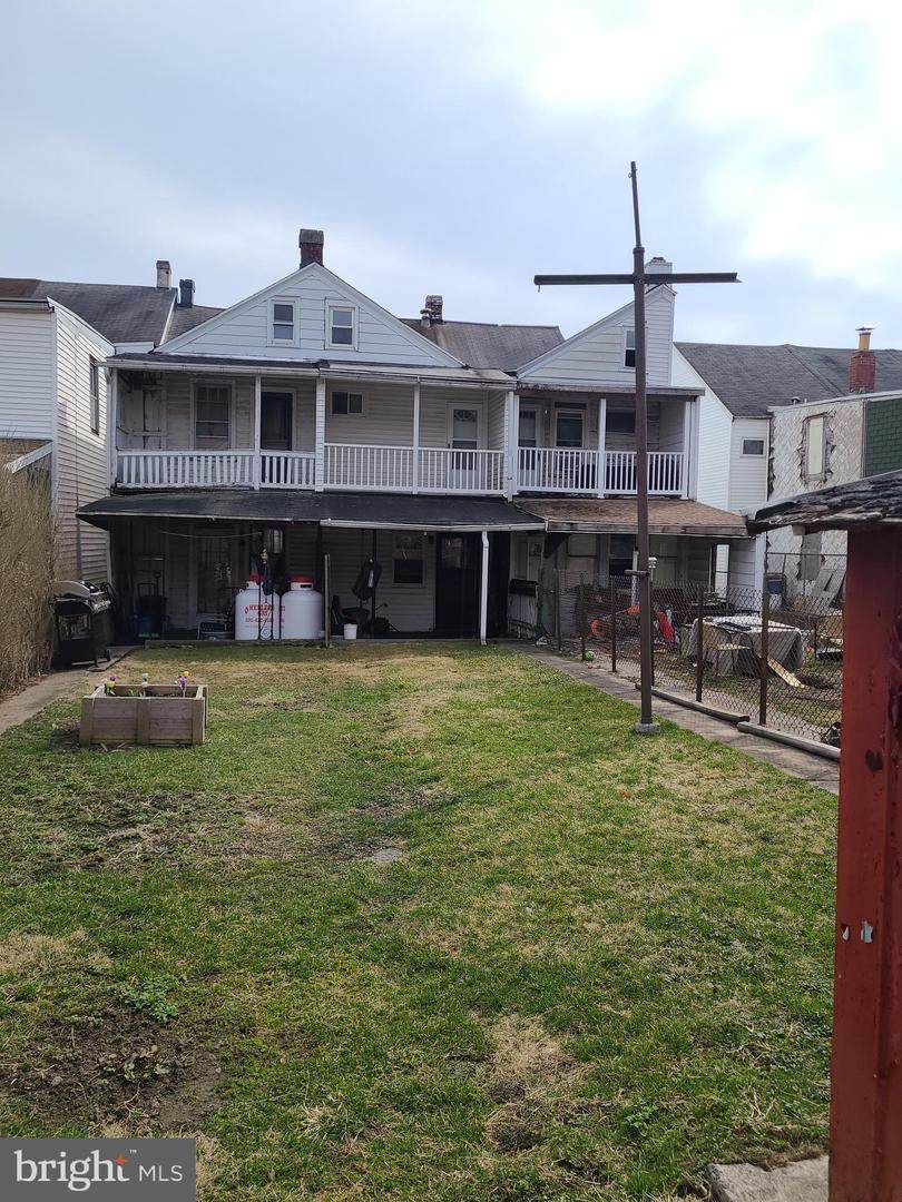 139 Saylor Street - Photo 1