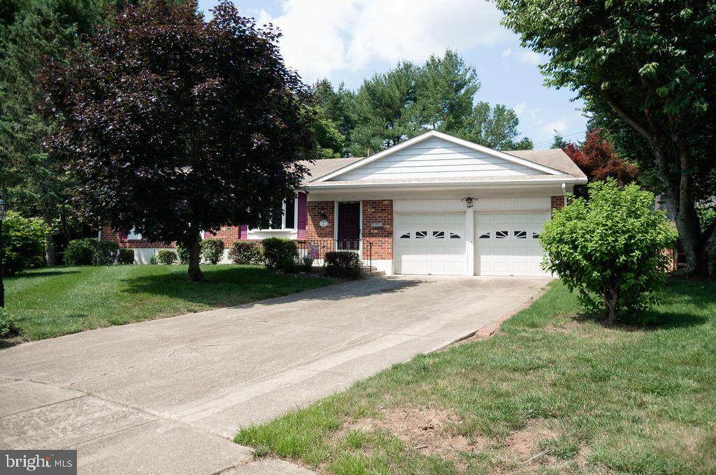 8 Hearn Place - Photo 1