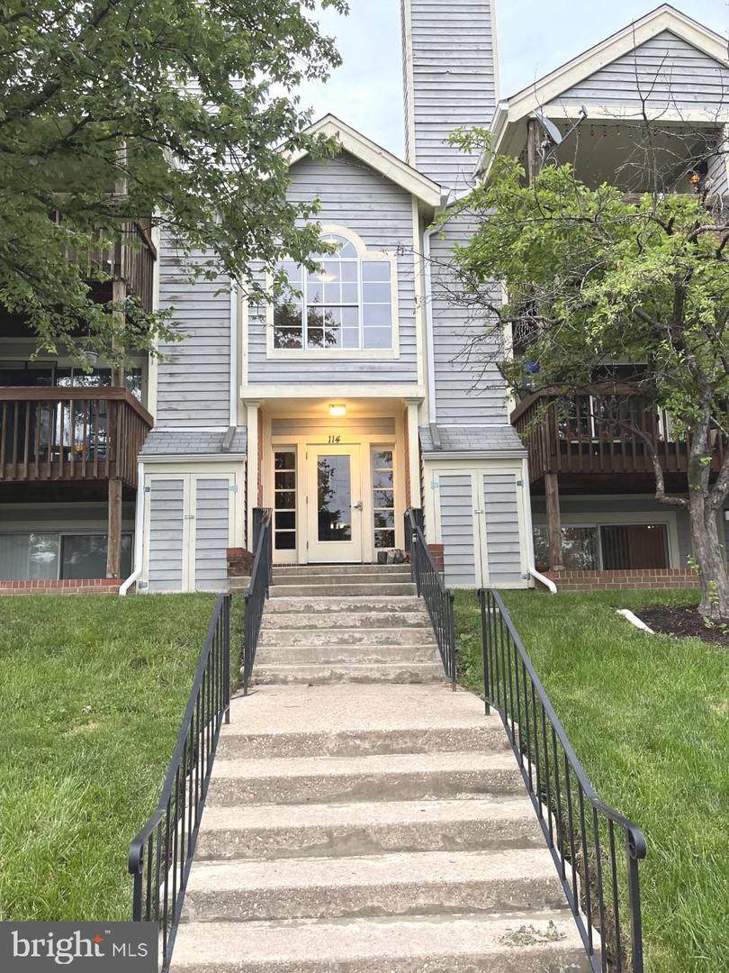 114 Water Fountain Way - Photo 1