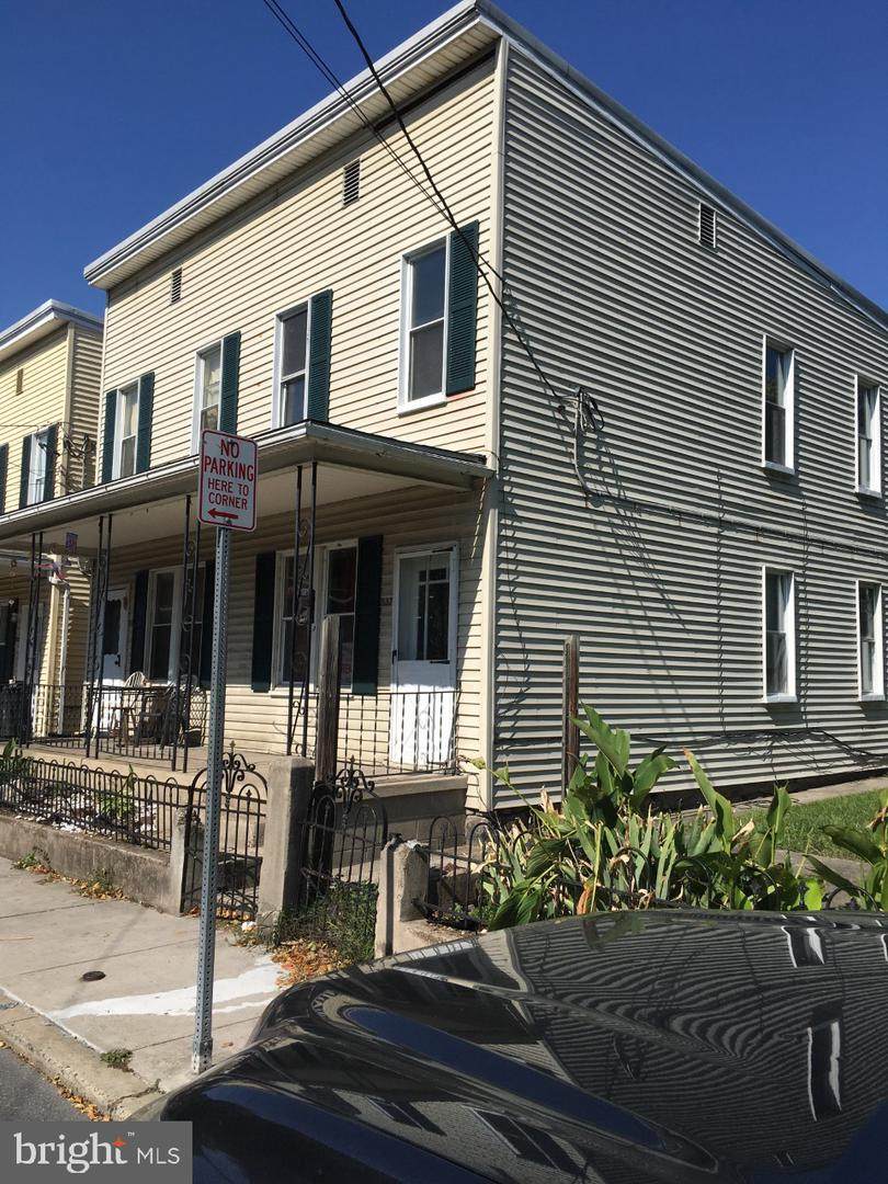 537 Henderson Avenue - Photo 1