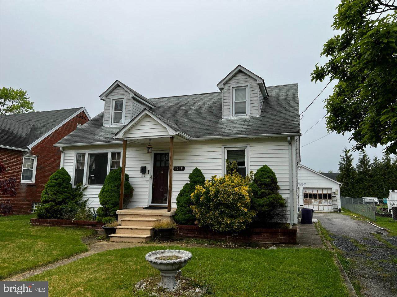 1316 Dorsey Avenue - Photo 1