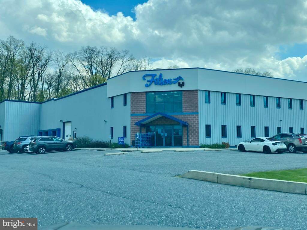 11 Roadway Drive - Photo 1
