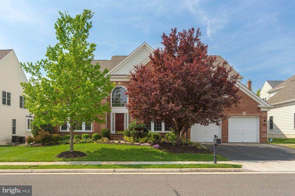 8923 Rhododendron Circle - Photo 1