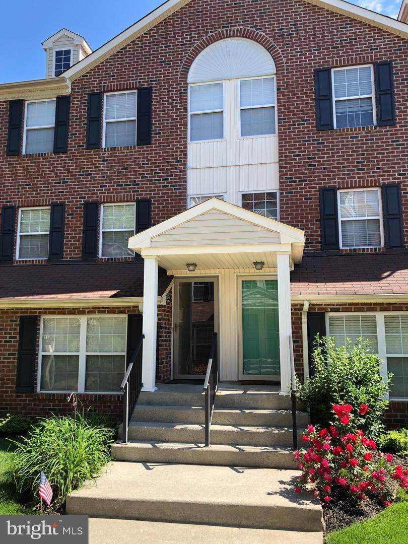 1546 Benjamin Franklin Court - Photo 1