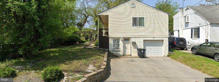 2429 Shadyside Avenue - Photo 1