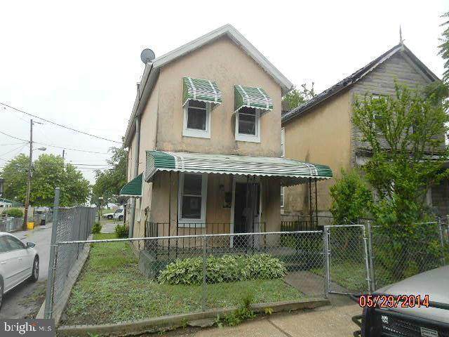 1447 Montpelier Street - Photo 1