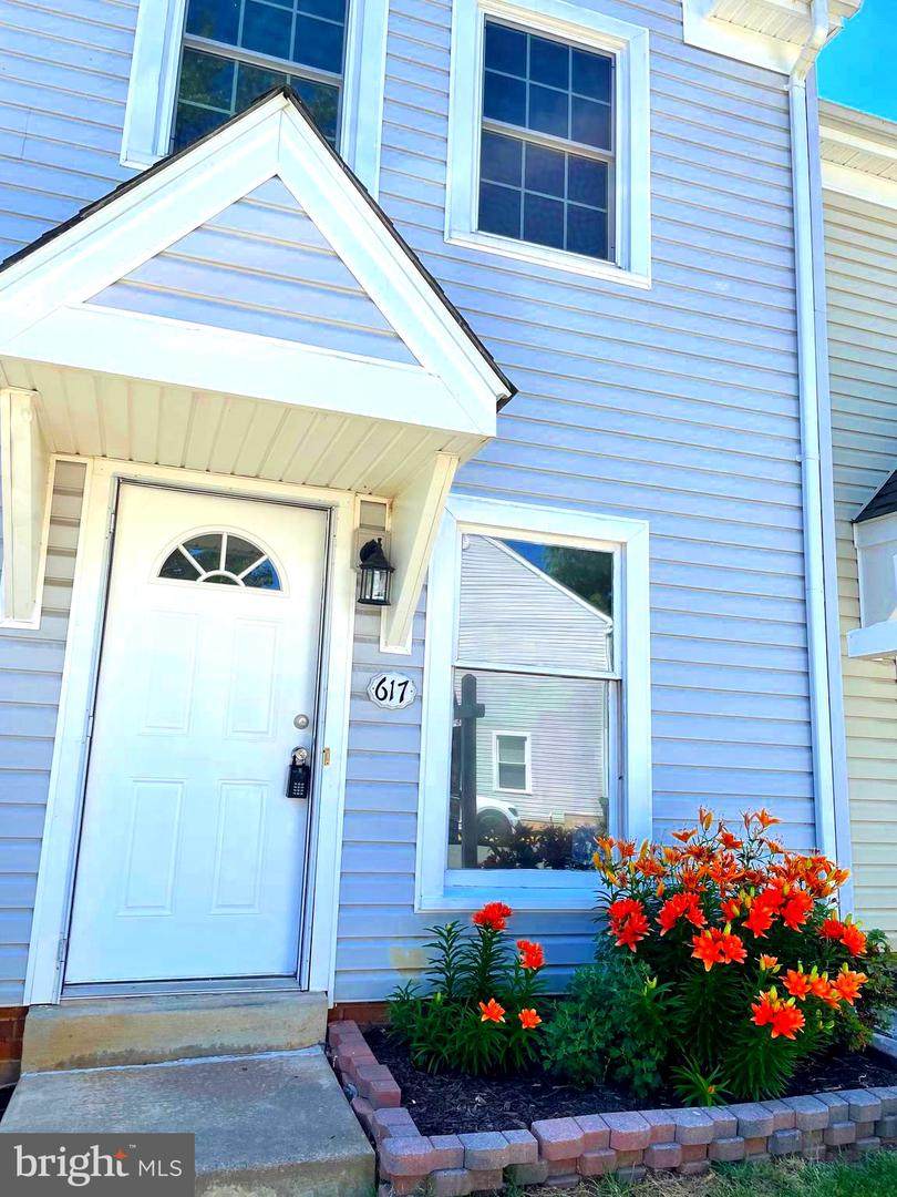617 Madison Court - Photo 1