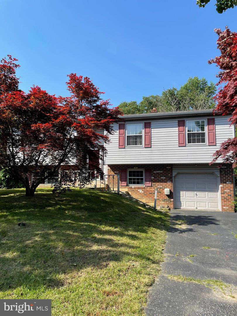 325 Hanby Circle - Photo 1