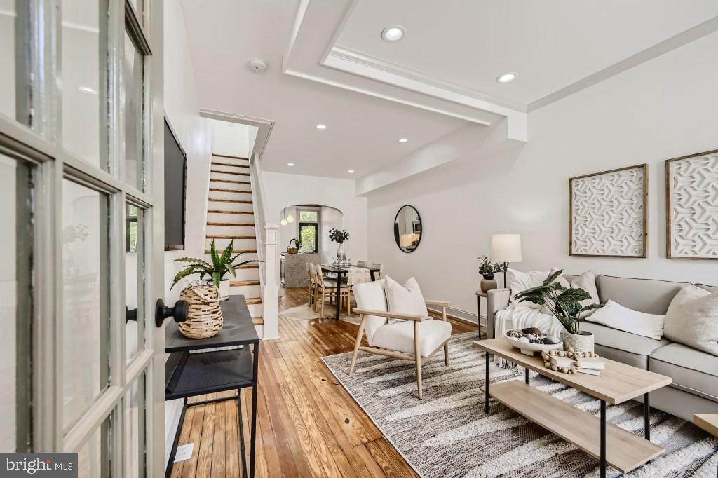116 Curley Street - Photo 1