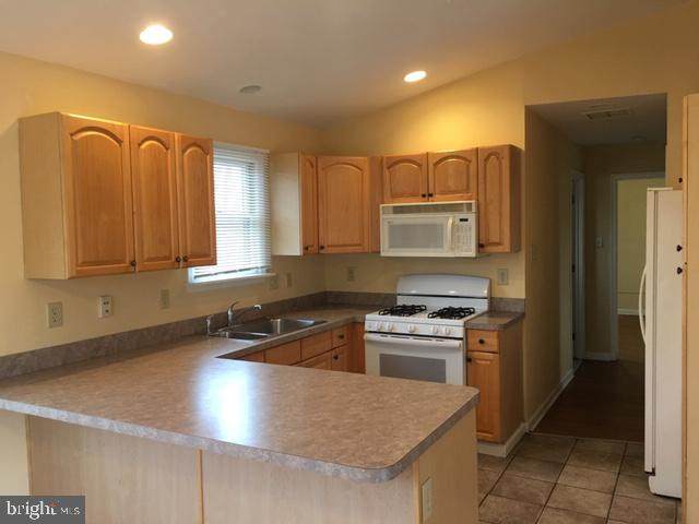 105 Harmon Drive - Photo 1