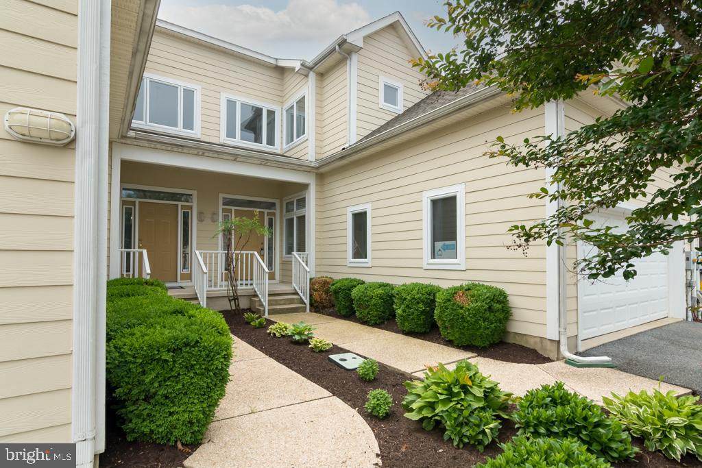 14 Crane Avenue - Photo 1