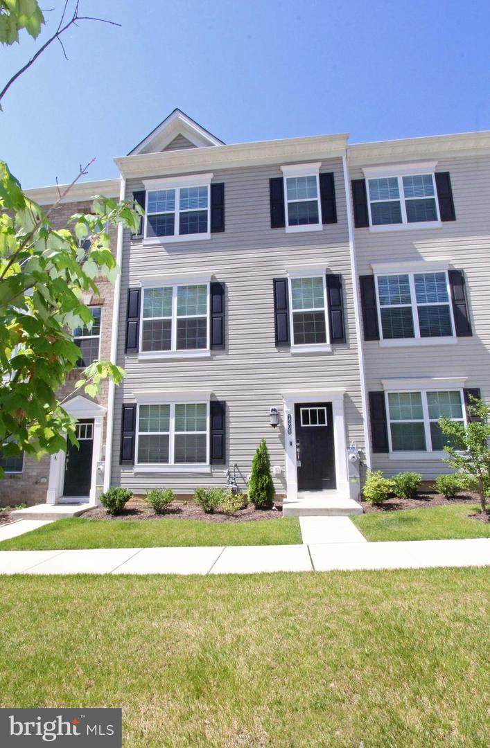 1208 Campbell Boulevard - Photo 1