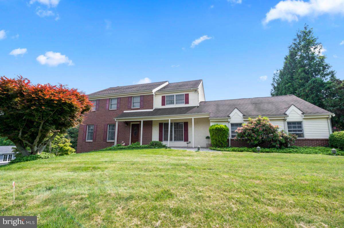 73 Roberts Road - Photo 1