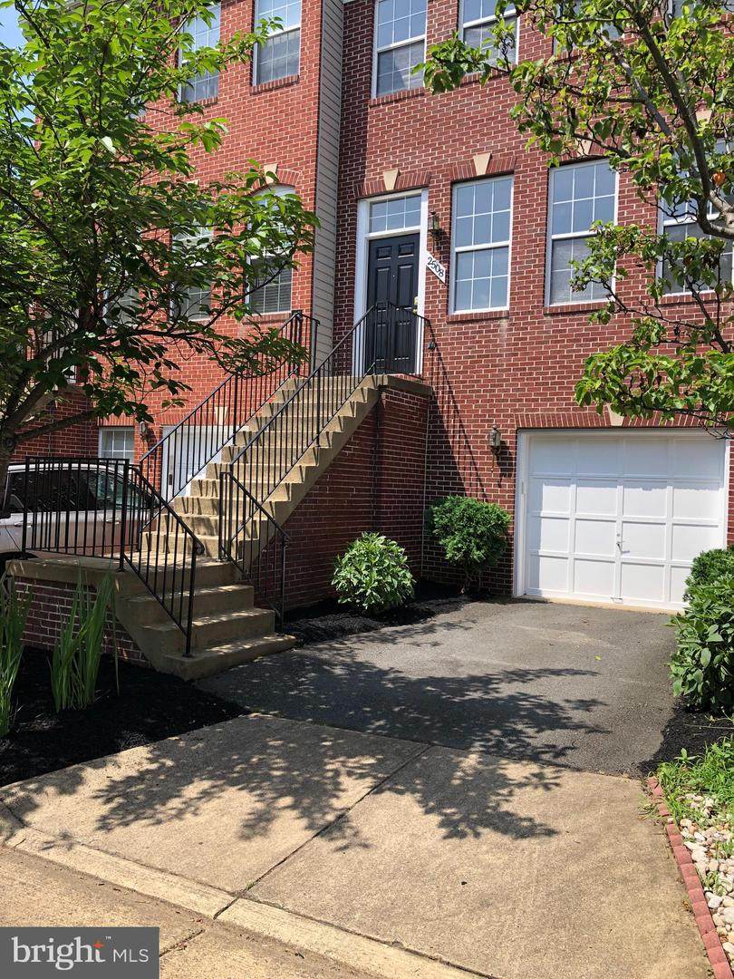 2508 James Monroe Circle - Photo 1