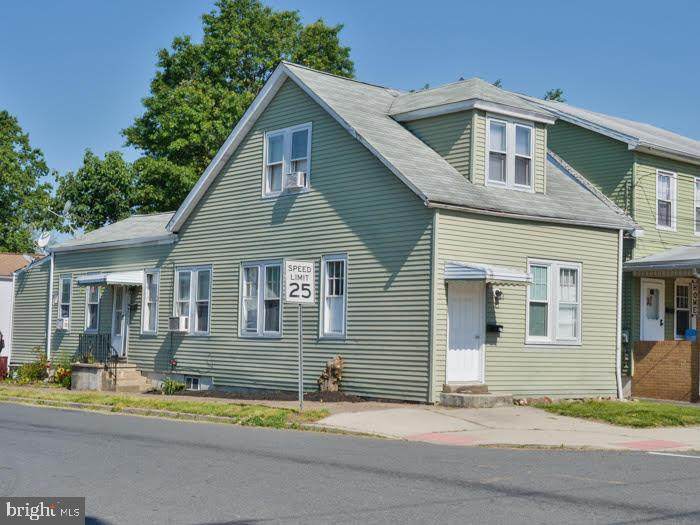 77 Fitzrandolph Avenue - Photo 1