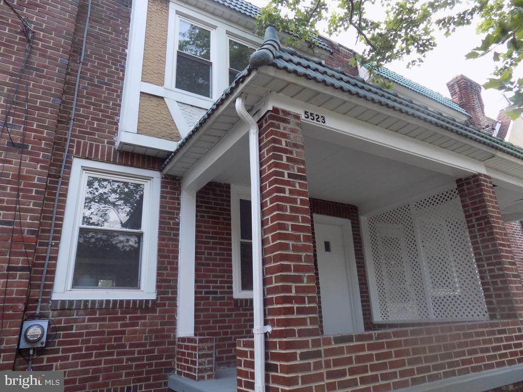 5523 Woodland Avenue - Photo 1