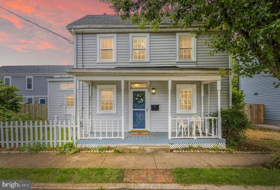 302 Pitt Street - Photo 1