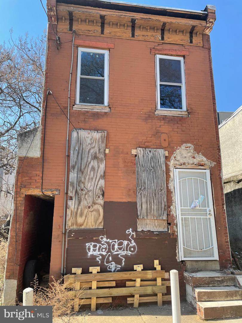 2112 Darien Street - Photo 1