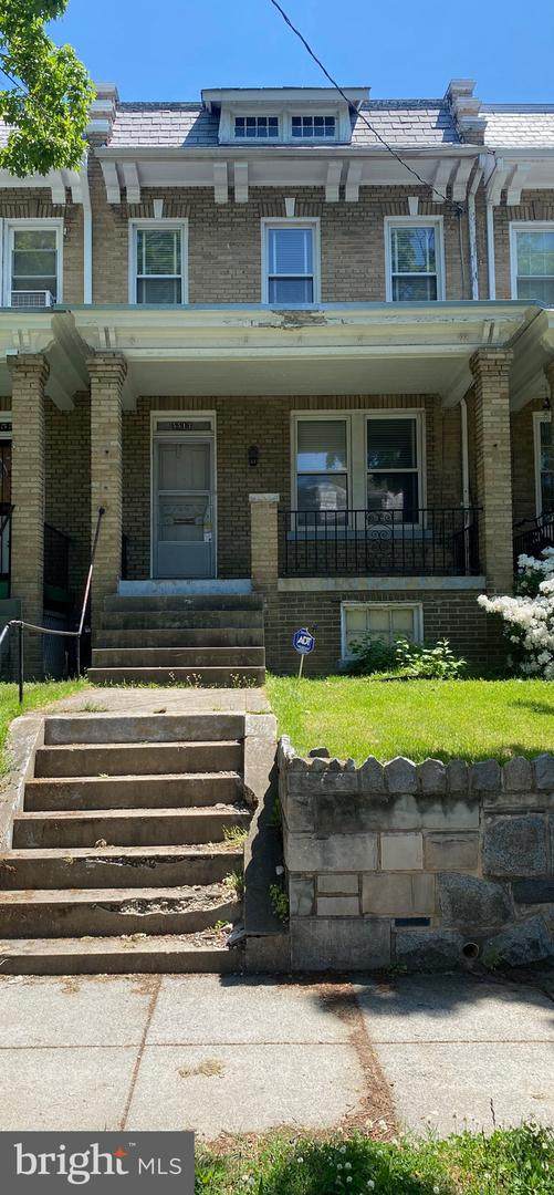 5513 4TH Street - Photo 1