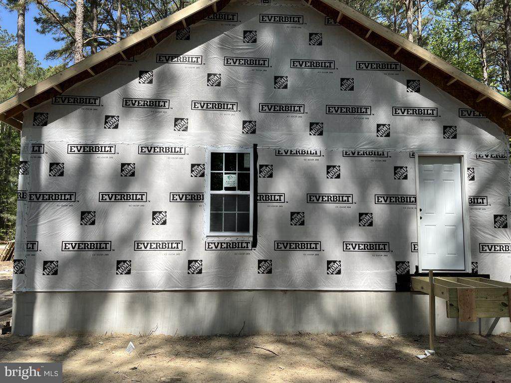 135 Erica Drive - Photo 1