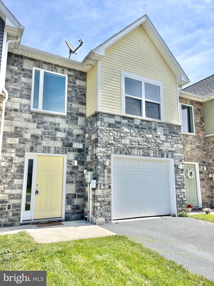 208 Merriweather Drive - Photo 1