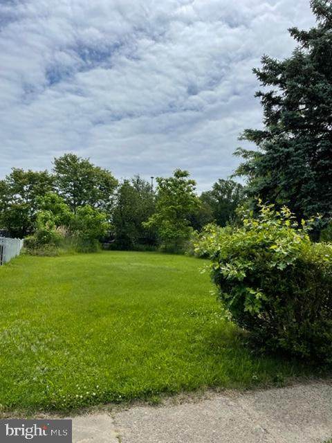 210 Centre Ave - Photo 1