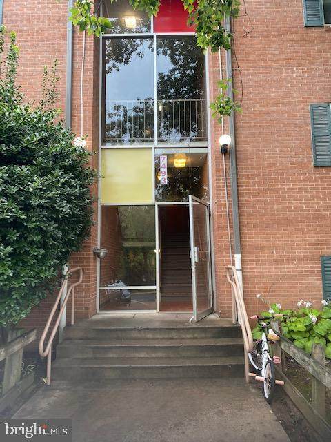 7493 Prince Charles Court - Photo 1