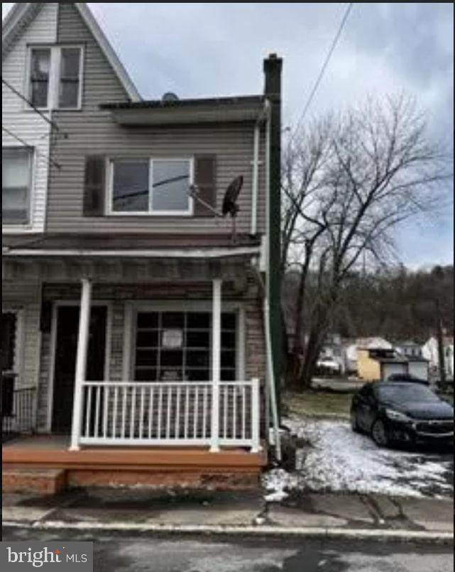 454 Pearl Street - Photo 1