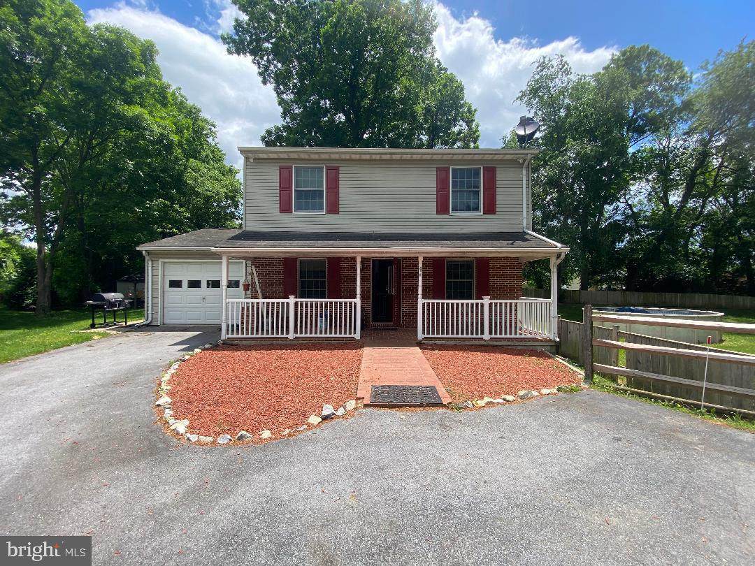 1931 Maplewood Drive - Photo 1