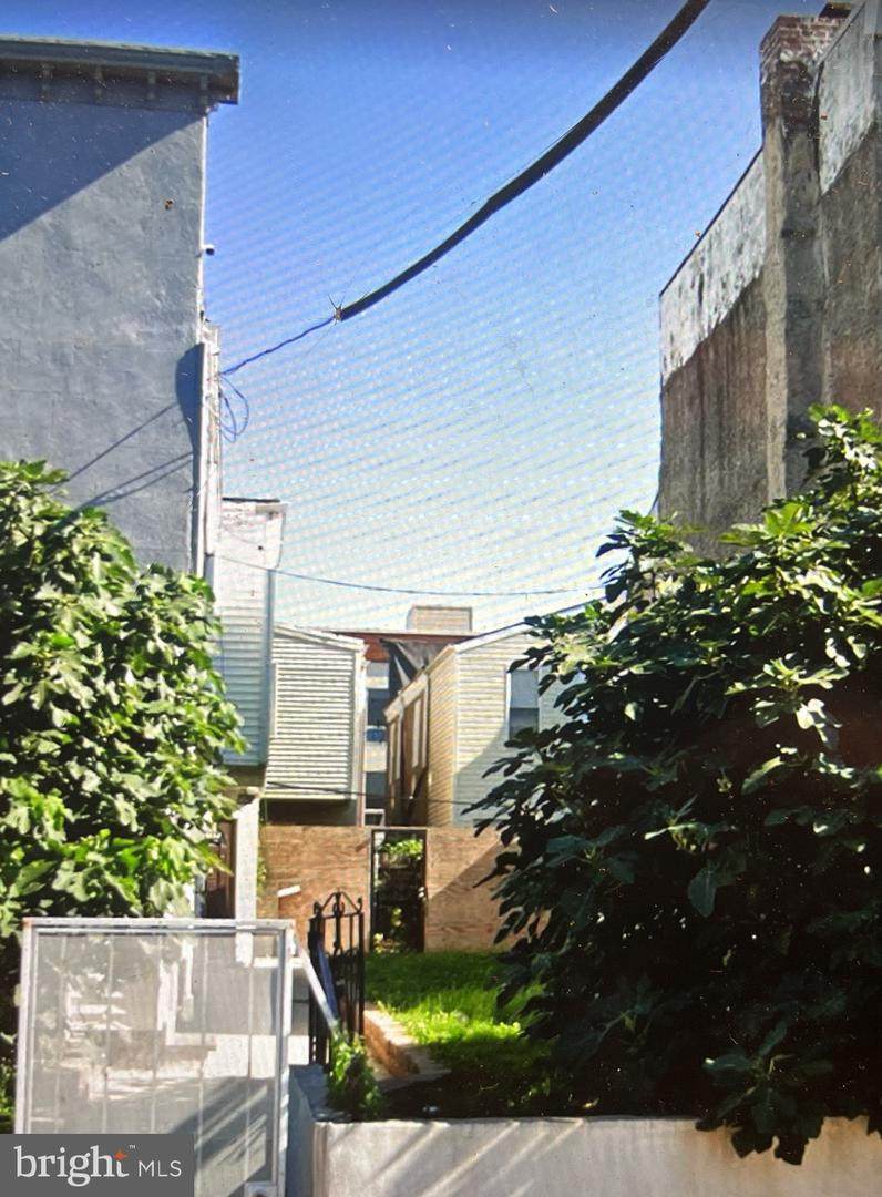 2665 Emerald Street - Photo 1