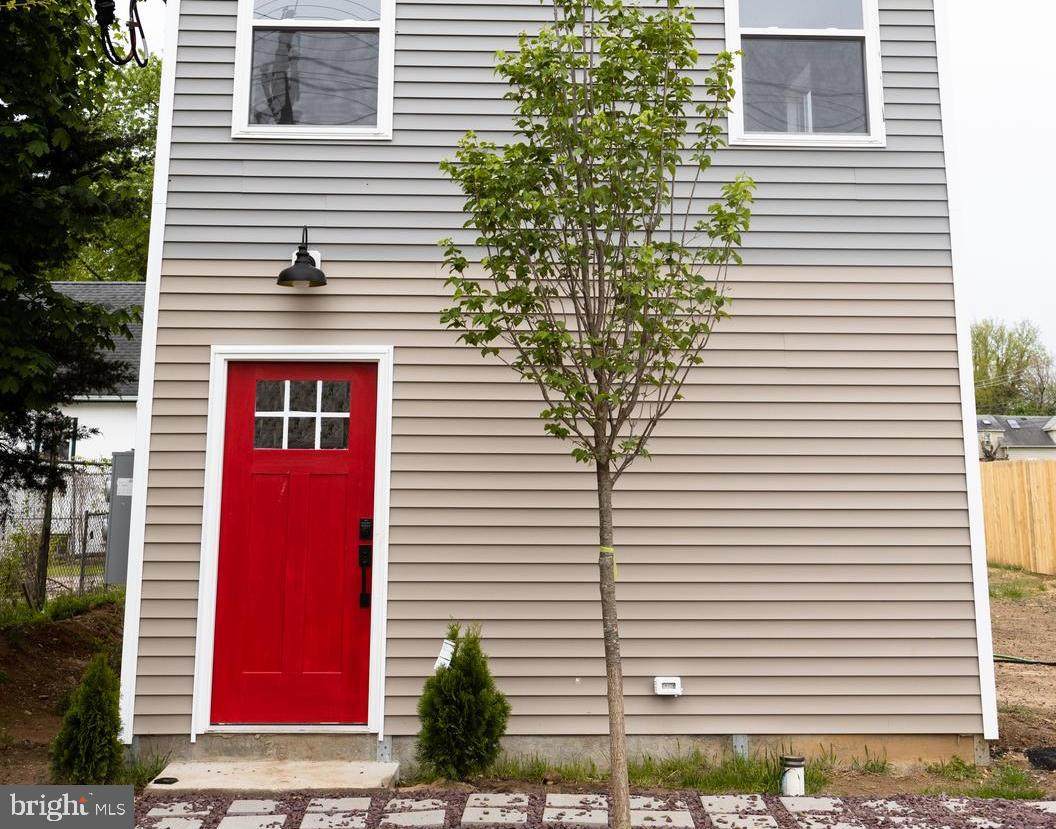 49 Dover Avenue - Photo 1