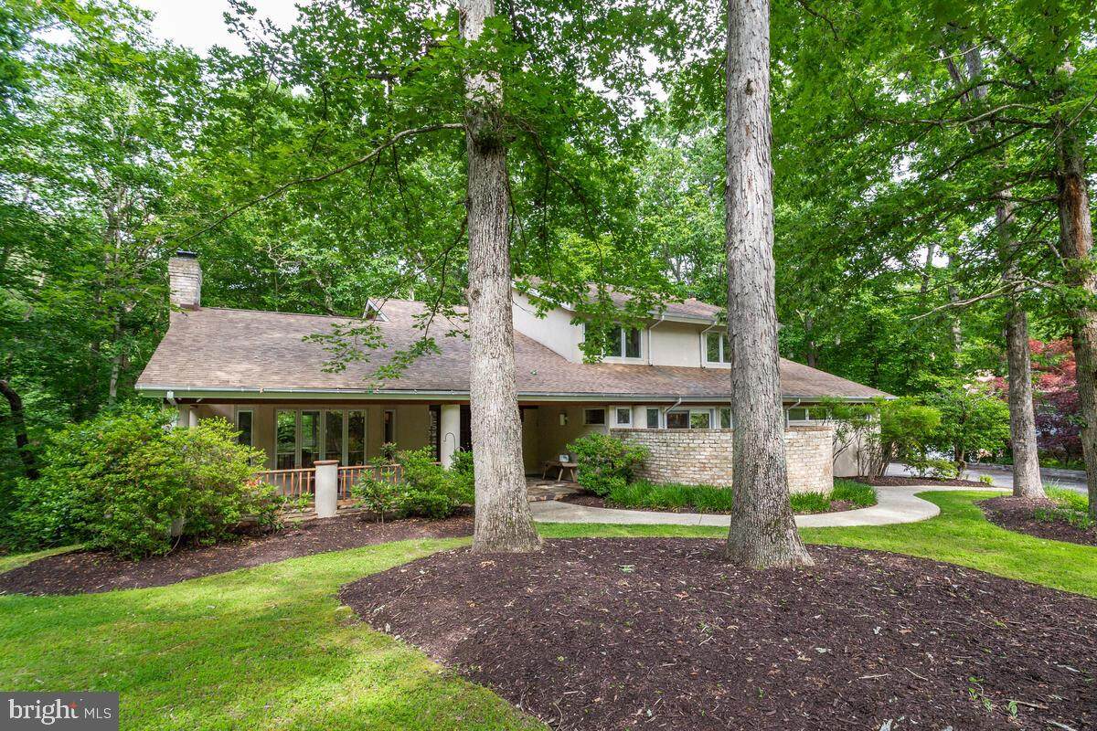 1204 John Ross Court - Photo 1