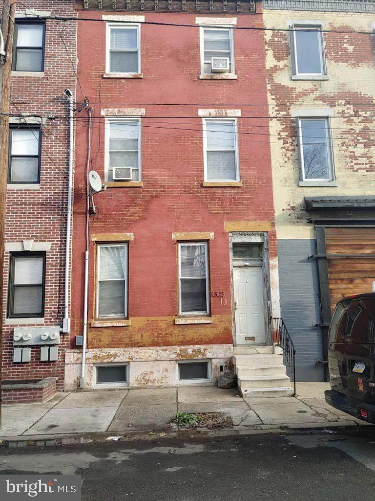 1303 6TH Street - Photo 1