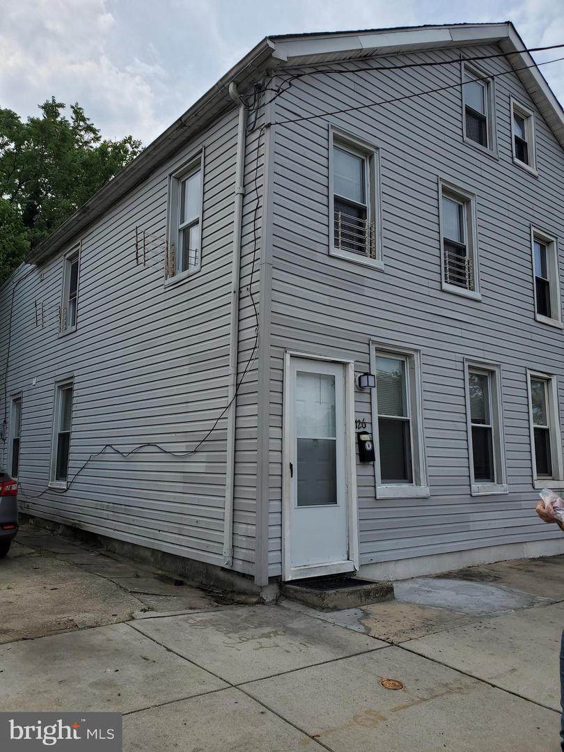 126 Burlington Street - Photo 1