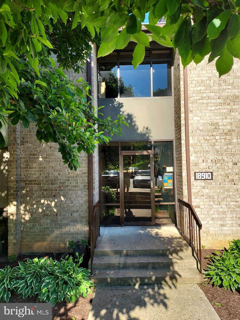 18910 Smoothstone Way - Photo 1