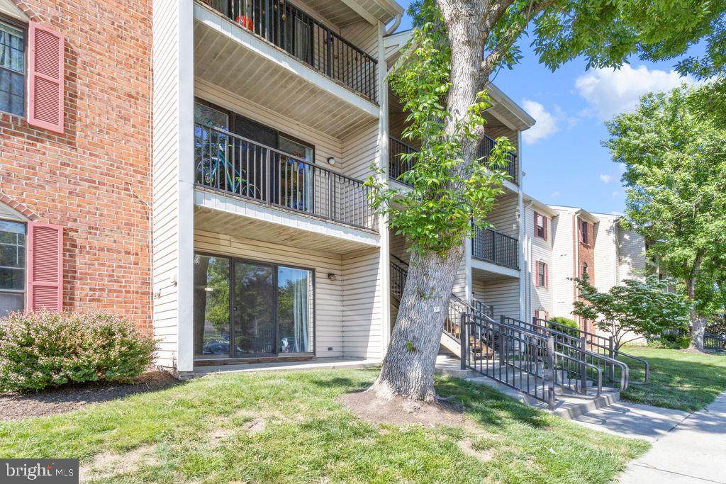 4 Scherer Court - Photo 1