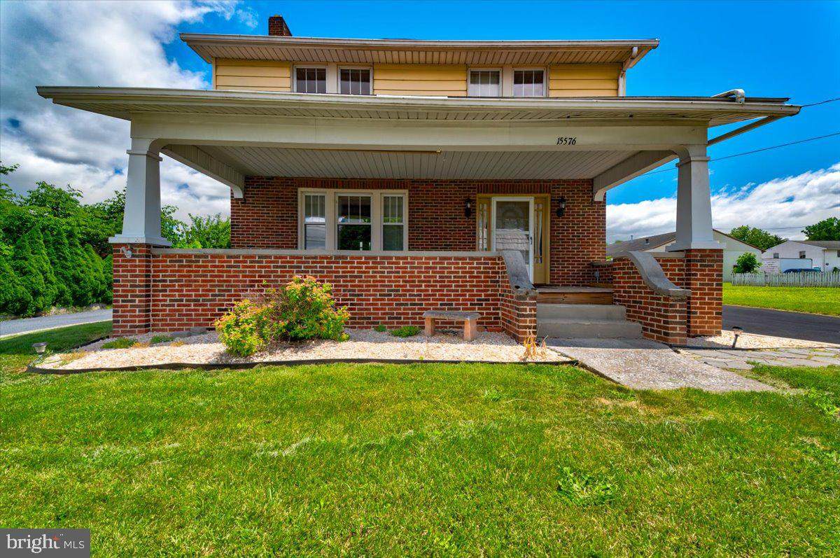 15576 Pennsylvania Ave - Photo 1