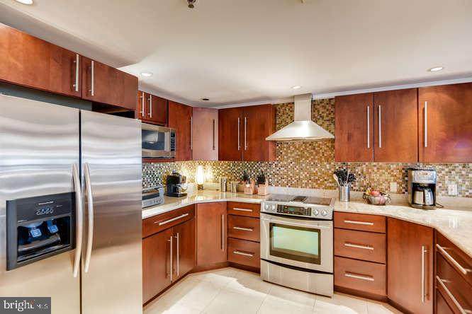 250 President Street - Photo 1