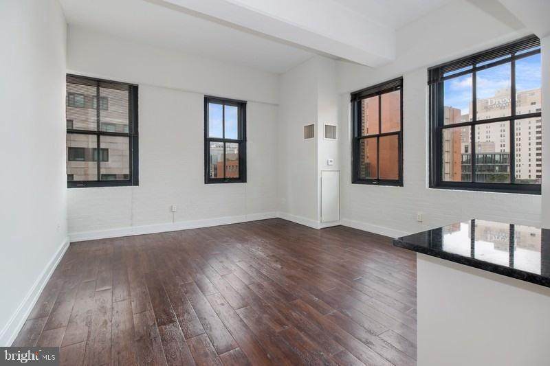 3131 Walnut Street - Photo 1