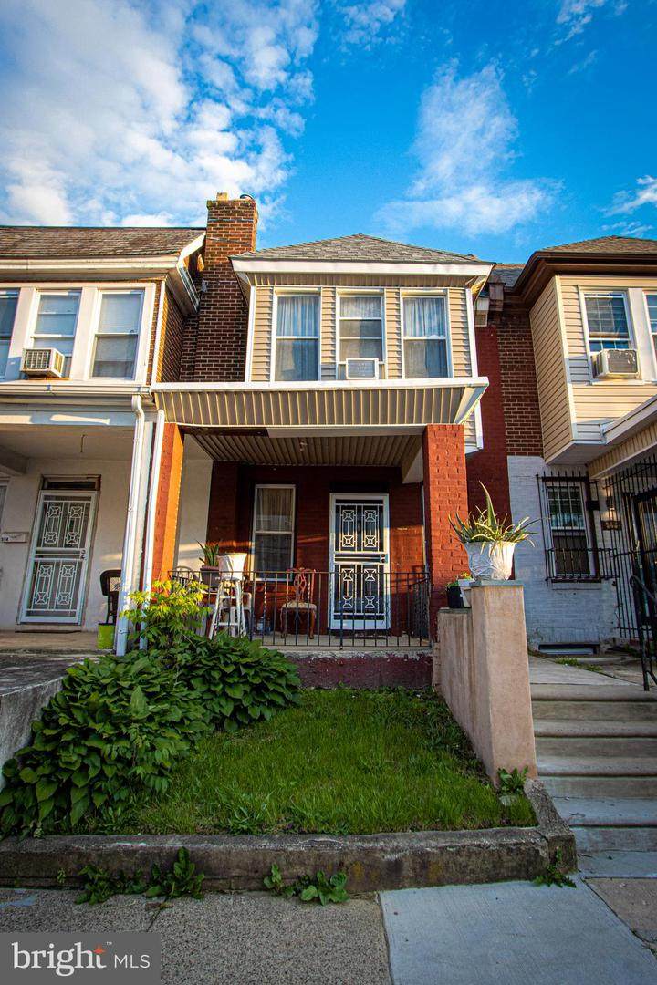 556 Louden Street - Photo 1