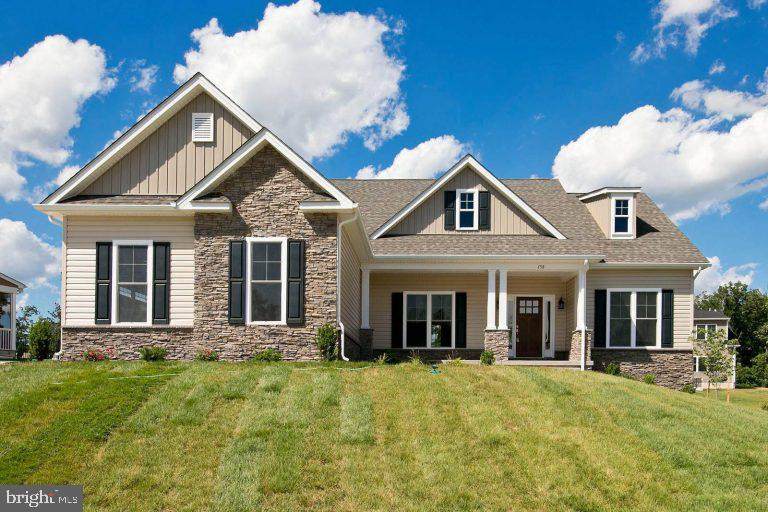 105 Coopers Lane - Photo 1