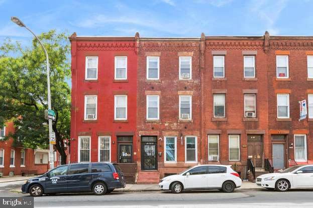 1818 Diamond Street - Photo 1