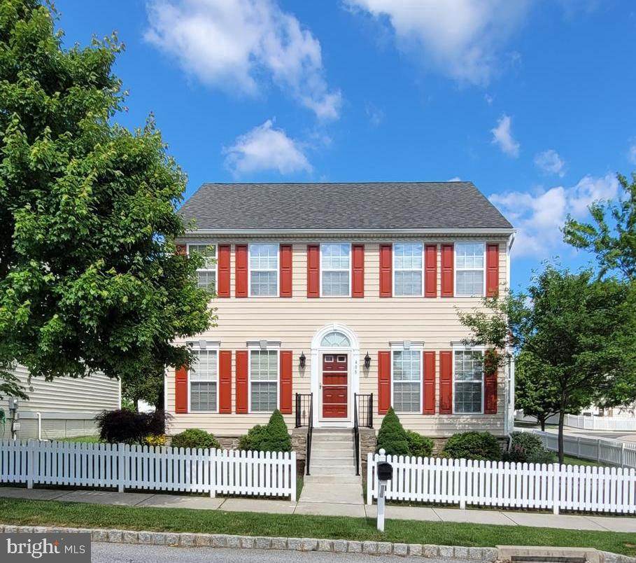 408 Wrigley Boulevard - Photo 1